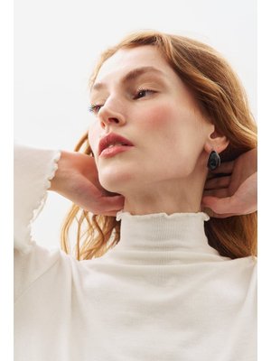 Ekru Balıkçı Yaka Bluz