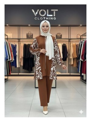 Kahverengi Ön Detay Desenli İkili Takım