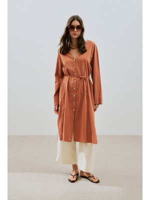 Tarçın Dokulu Düğmeli Uzun Tunik