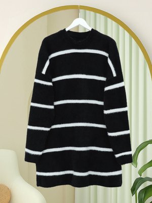 Siyah Çizgili Salaş Sakallı Triko Tunik