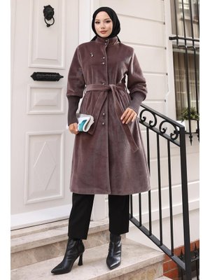 Kahverengi Broş Detaylı Kaban