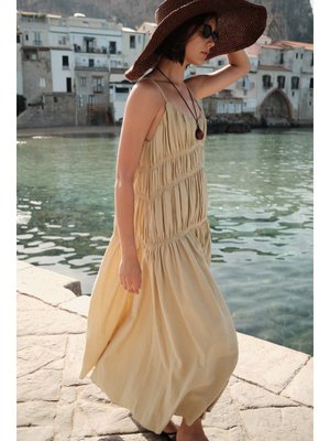 Dokulu Büzgü Detaylı Elbise Natural