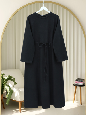 Siyah Beli Bağlamalı Yuvarlak Yaka Selanik Elbise