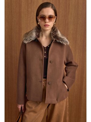 Yakası Çıkabilen Kürklü Kısa Kaban A.kahve