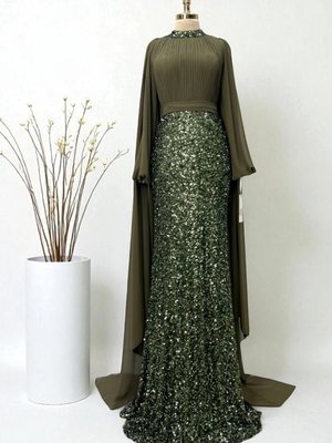 Haki Şifon Pelerin Detaylı Eteği Boncuk İşlemeli Büyük Beden Abiye Elbise