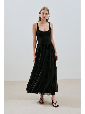 Siyah Uzun Büzgülü Şifon Etek