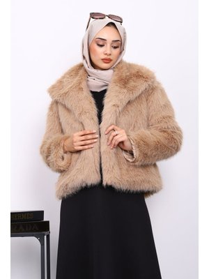 Bej Astarlı Kısa Kürk Kaban