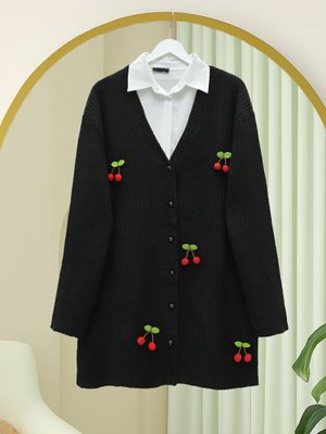 Siyah Kirazlı Top Düğmeli Triko Hırka