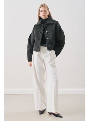 Siyah Boucle Kısa Kaban