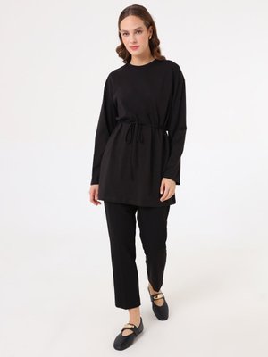 Siyah Belden Bağlamalı Modern Kesim Tunik
