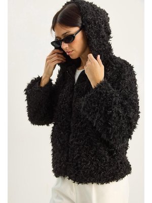 Siyah Kapüşonlu Astarlı Teddy Mont