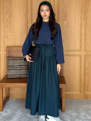 Zümrüt Yeşili Pötikare Fırfır Detay Poliviskon Etek