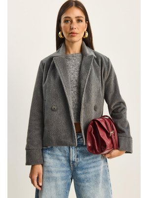 Antrasit Kruvaze Yaka Astarlı Cep Detaylı Kaşe Kısa Ceket Kaban