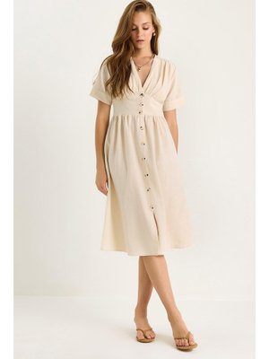 Bej V Yaka Bel Detaylı Düğmeli Kısa Kollu Viskon Keten Elbise