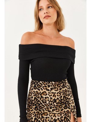 Siyah Madonna Yaka Kaşkorse Bluz