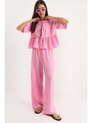 Şeker Pembe Bağlama Detaylı Kısa Kollu Bluz Pantolon Alt Üst Takım