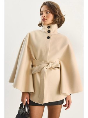 Krem Kuşaklı Dik Yaka Kaşe Panço