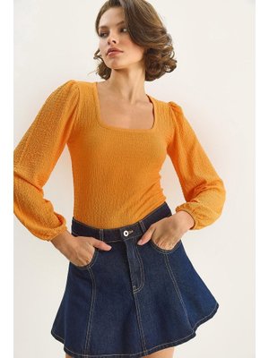Turuncu Kare Yaka Uzun Kollu Gofre Bluz
