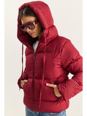 Koyu Bordo Kapüşonlu Şişme Mont