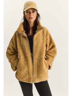 Camel Cep Detaylı Fermuarlı Astarlı Dik Yaka Peluş Mont