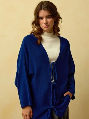 Lacivert Fiyonklu Triko Ceket