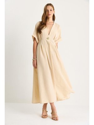 Bej V Yaka Gold Düğme Detaylı Keten Elbise