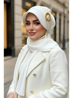 Beyaz Gold Tokalı Kışlık Şapka