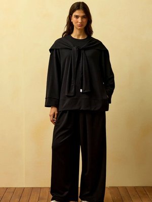 Siyah Oysho Bağlamalı Detaylı Pantolon Takım