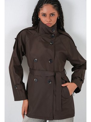 Kahverengi Kruvaze Yaka Kısa Trençkot