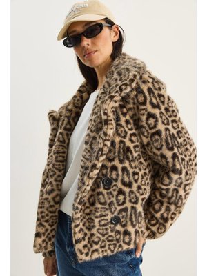 Bej Leopar Desenli Cep Detaylı Astarlı Suni Kürk