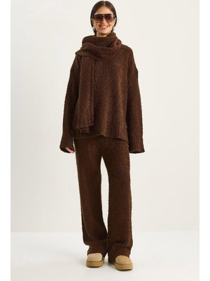 Acı Kahve Yumuşak Dokulu Rahat Kesim Atkılı Triko Takım