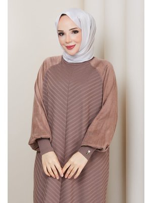 Kolu İpek Kupra Yarım Balıkçı Yaka Merserize Triko Elbise