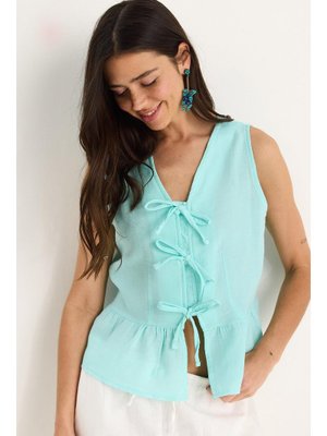 Su Yeşili V Yaka Fiyonk Detaylı Müslin Peplum Bluz