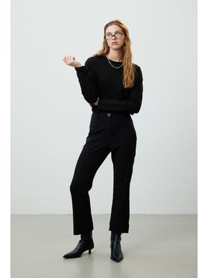 Siyah Düz Kesim Kumaş Pantolon