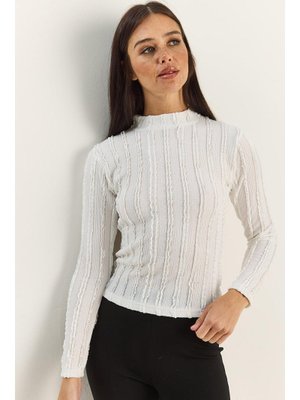 Ekru Yarım Boğazlı Gofre Bürümcük Bluz