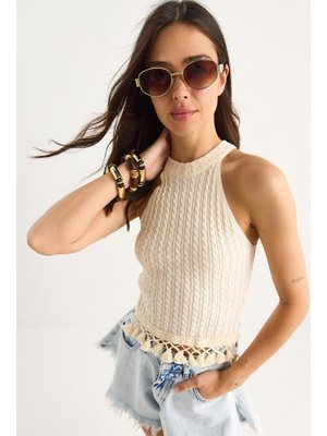 Ekru Desenli Ucu Püsküllü Triko Bluz