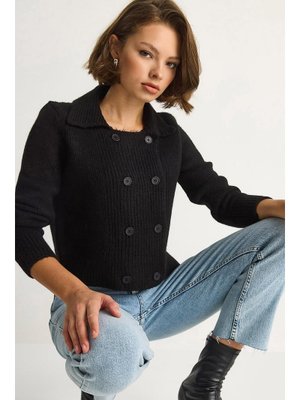 Siyah Polo Yaka Düğmeli Yumuşak Hırka