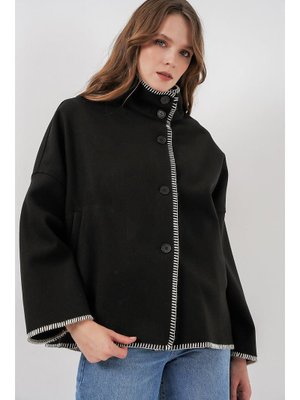 Siyah Nakışlı Kaşe Ceket