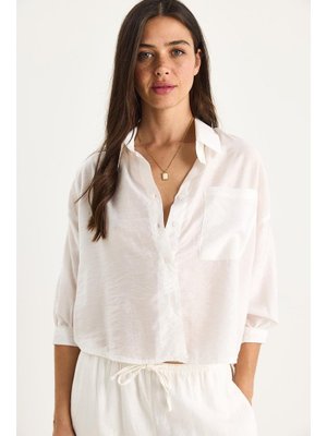 Beyaz Yarım Kollu Tek Cep Detaylı Gömlek