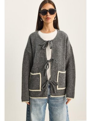 Gri Melanj Önden Bağlamalı Cep Detaylı Triko Hırka