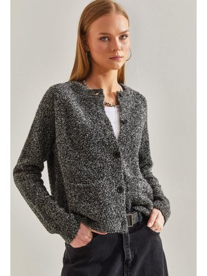 Siyah Düğmeli Buklet Hırka