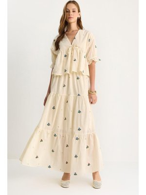 Taş Çiçek Nakış Detaylı Önden Bağlamalı Bluz Beli Lastikli Astarlı Etek Keten Takım