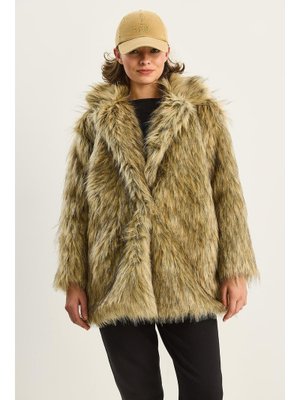 Siyah Kruvaze Yaka Astarlı Araboy Suni Kürk Kaban Bej