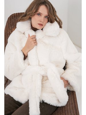 Ekru Peluş Kürk Mont