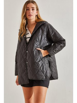 Siyah Baklava Desenli Kapitone Mont