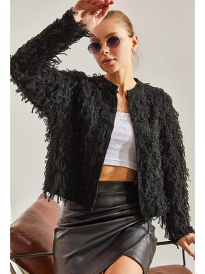 Siyah Püsküllü Triko Hırka