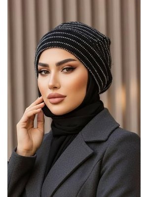 Siyah Triko Çizgili Atkısız Bere