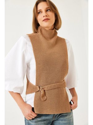 Beyaz Camel Yandan Bağlamalı Süveterli Gömlek