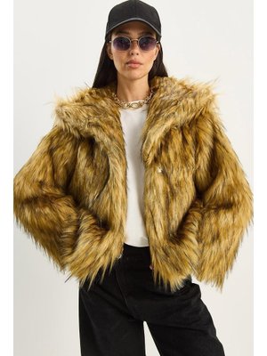 Camel Siyah Geniş Yakalı Astarlı Kısa Premium Suni Kürk Ceket