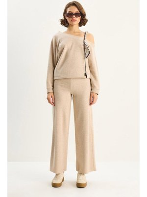 Bej Şal Aksesuarlı Tek Omuz Üst Bol Pantolonlu Selanik Takım